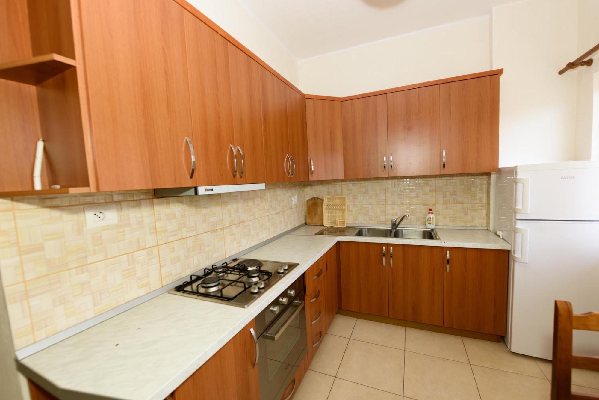 Vasili'S Family Apartments Himarë Extérieur photo