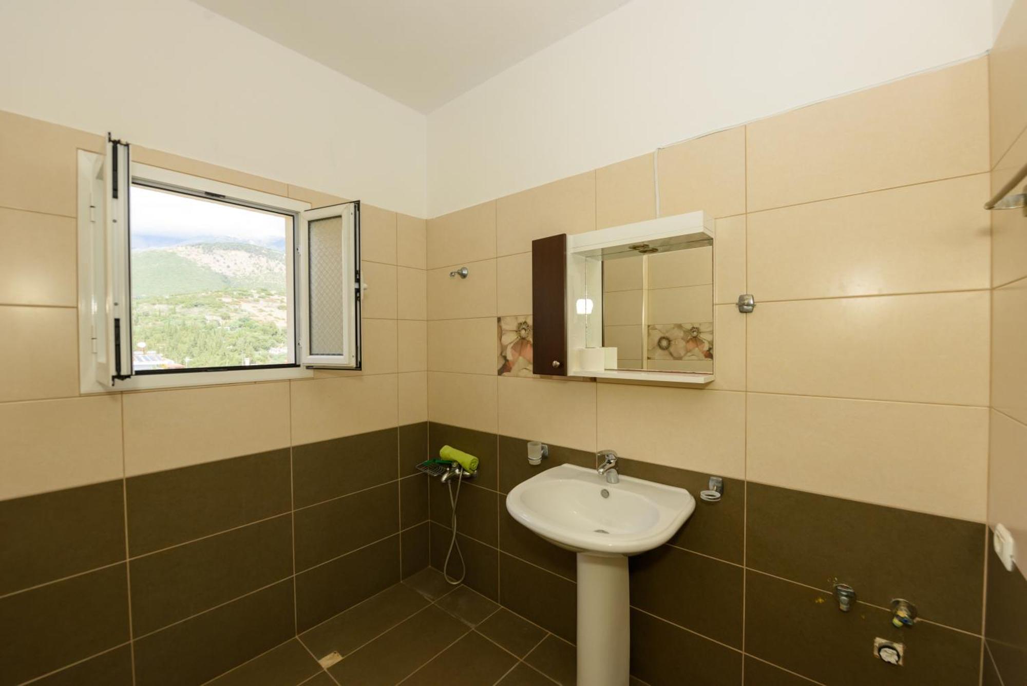 Vasili'S Family Apartments Himarë Extérieur photo