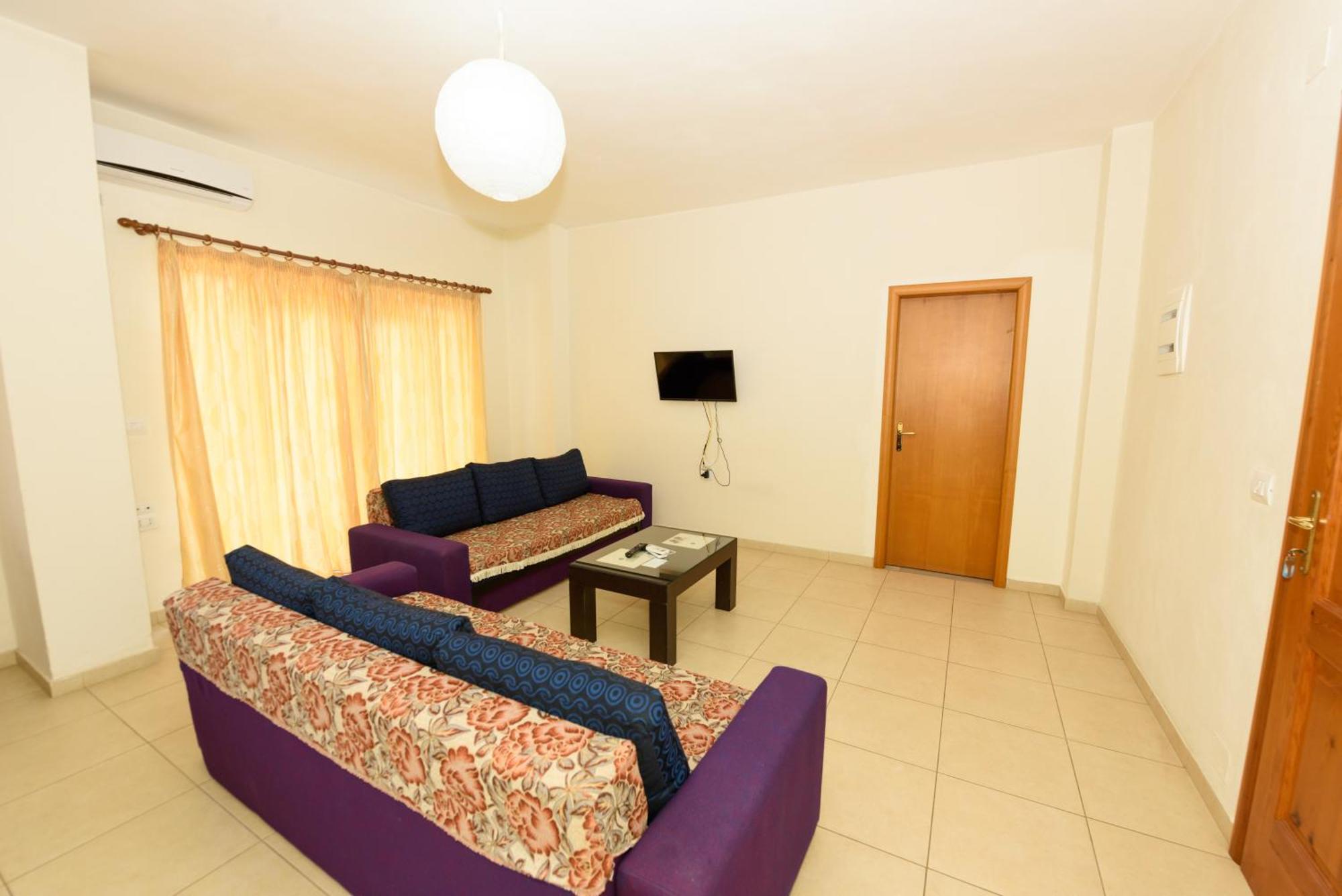 Vasili'S Family Apartments Himarë Extérieur photo