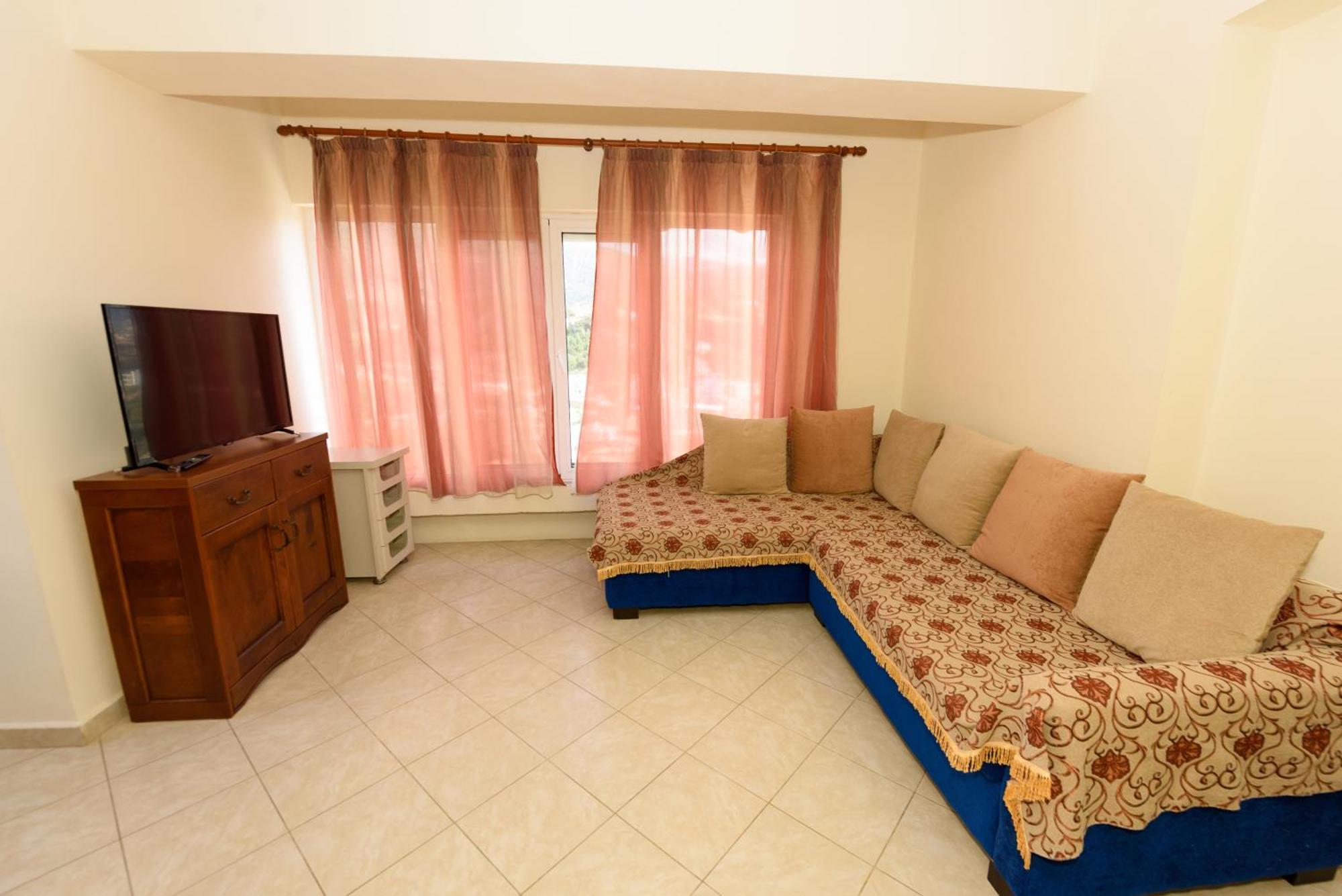 Vasili'S Family Apartments Himarë Extérieur photo